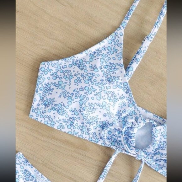 2 pieces bikini set floral blue NWT - Picture 3 of 3